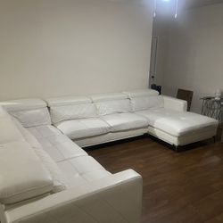 **Sofia Vergara Collection**Via Sorrento Dove 4 Pc Sectional 