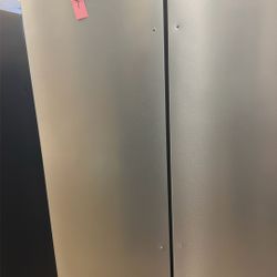 whirlpool Brand new refrigerator
