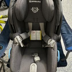 Uppa Baby Mesa V2 - Car Seat - Price Is Negotiable 
