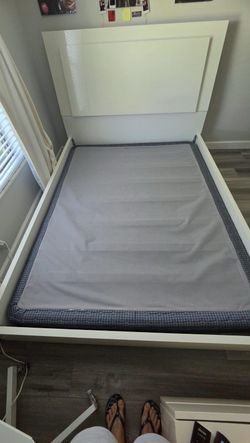 Made In ITALY. Queen Size Bed With Box
