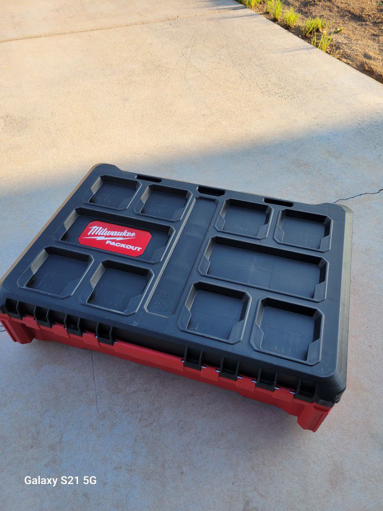 Milwaukee Packout Tool Box $70 Imperial, CA 