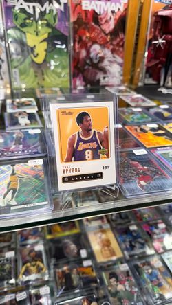 KOBE Retro 1999-00 Upper Deck Card! Bryant NBA #8 Vintage Basketball Trading Card!