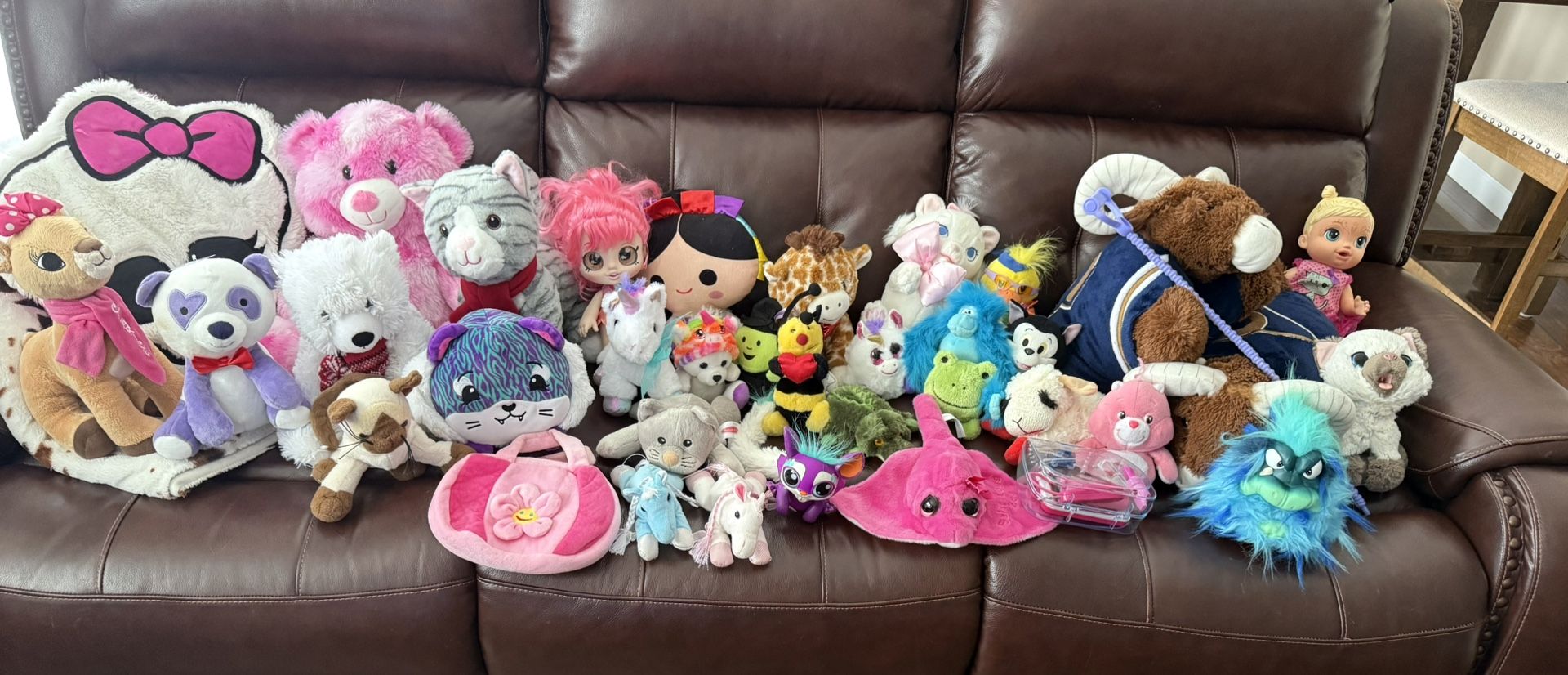 Huge Lot Of Stuffed Animals And More!