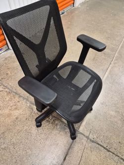 Ergonomic chair