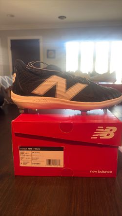 New balance Men’s Cleats size 11.5 black