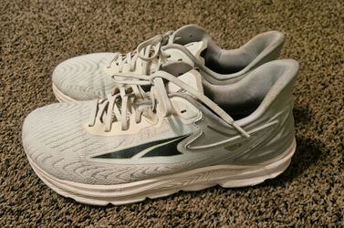 Altra Torin 6, Size 11 Men, Zero Drop Running Shoes, great condition.