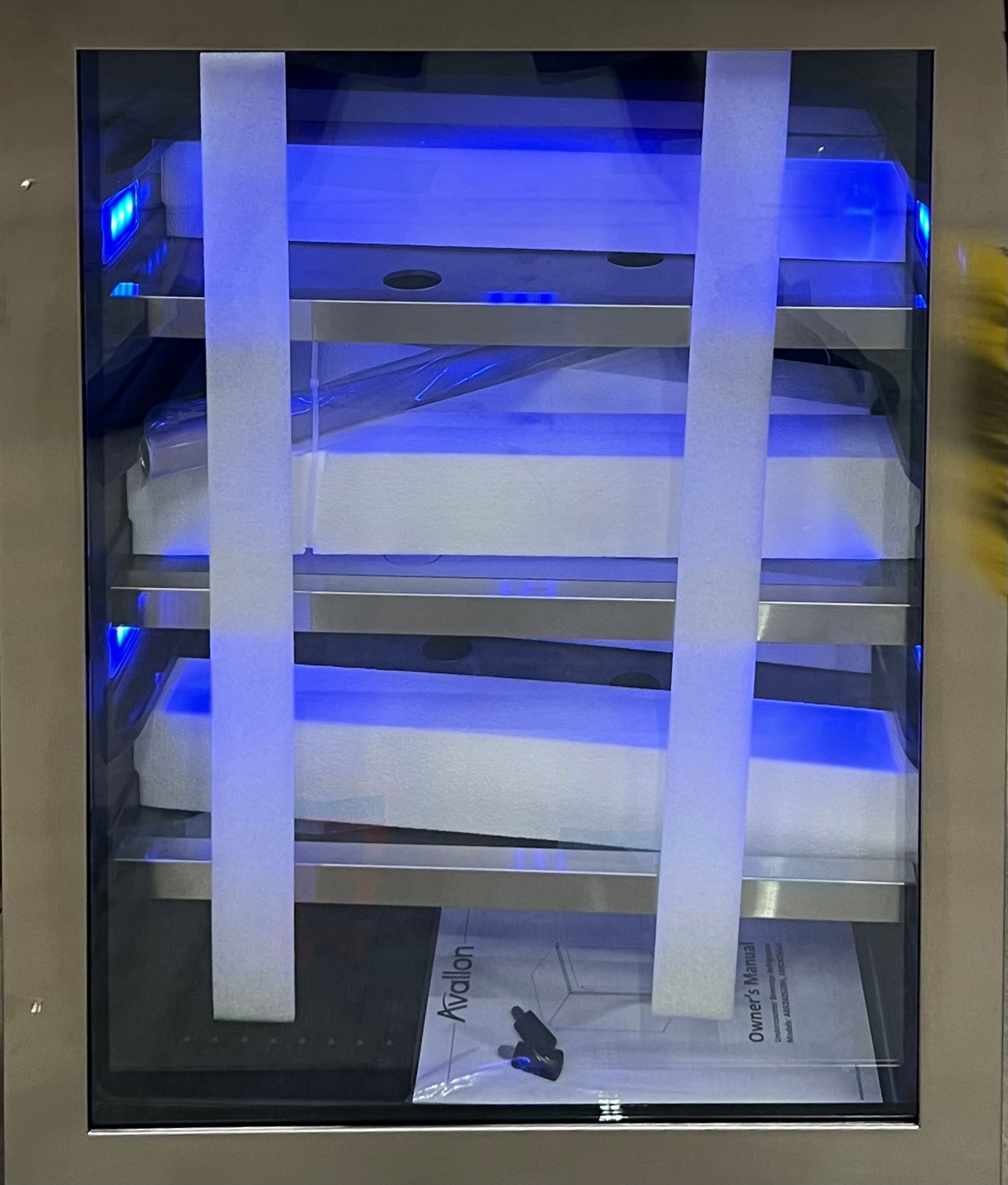 AVALLON Refrigerator Mini Fridge ABR242SGRH 00743 .
