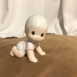 Precious moments vintage figurine