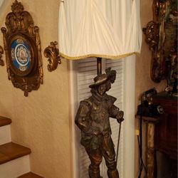 Antique Big Statue Lamp
