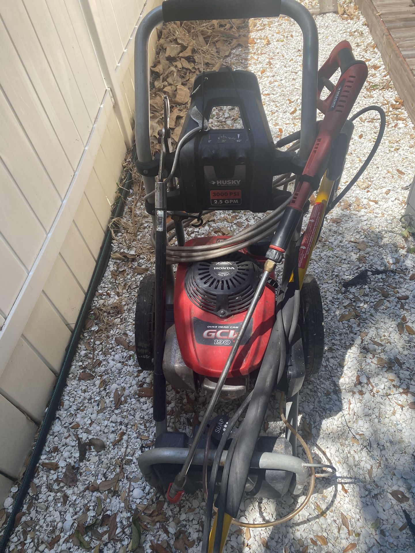 3000 PSI Power Washer With Additional Extension Wand