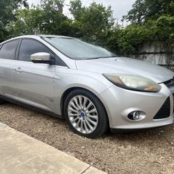 2012 Ford Focus Titanium 
