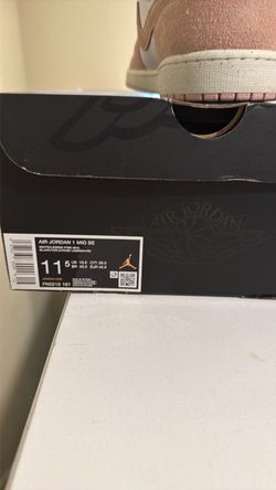 Air Jordan 1 MID SE