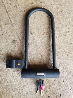 U-lock By Giant with keys and mount
