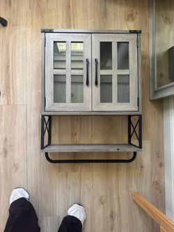 Bathroom cabinet
