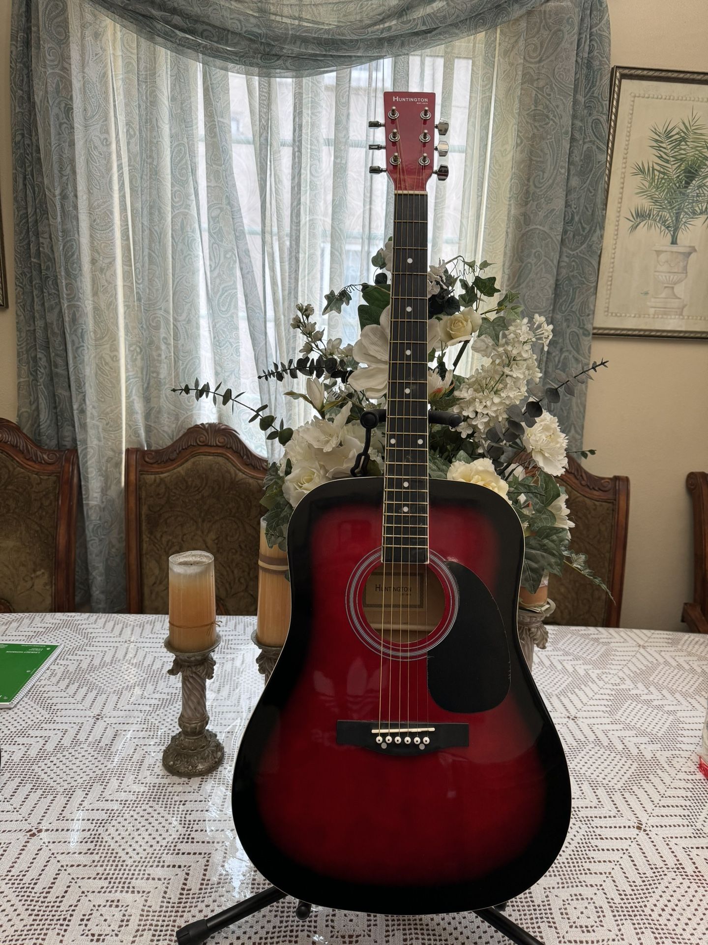 Huntington Acoustic Guitar 