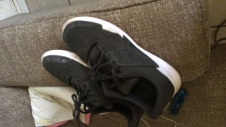 Nike running shoes size 8