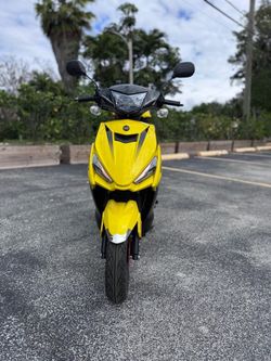 50CC GAS SCOOTER MOPED