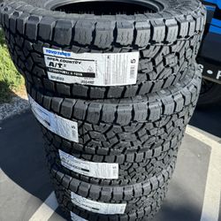 265/70/17 Toyo Open Country AT3 10ply 