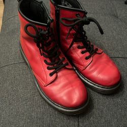 Boots Dr Martens