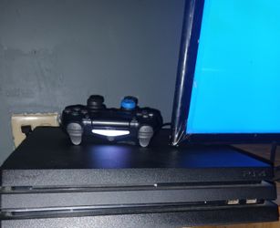 PS4 Pro W/Cables +Black Ops 3