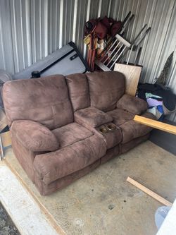 Double Recliner Couch With Cup Holders