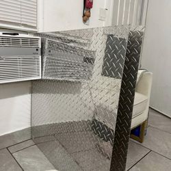 Heavy Weight 36 in. x 36 in. x 0.063 in. Diamond Tread Silver Aluminum Sheet Metal/ Lámina de aluminio plateada con relieve de diamante, de gran espes