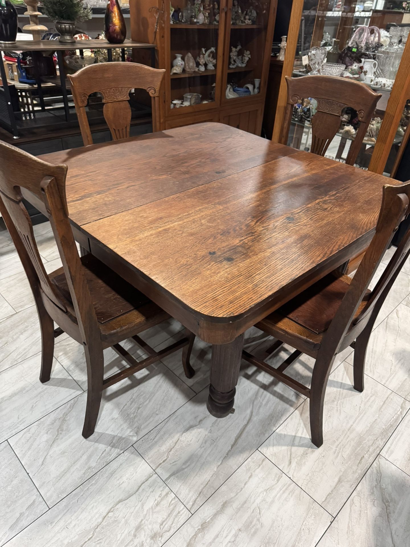 Antique Dining table /6chairs
