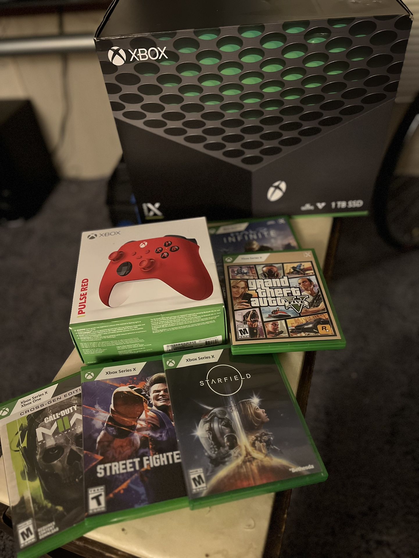 Xbox series X, Spare Controller, 5 game bundle