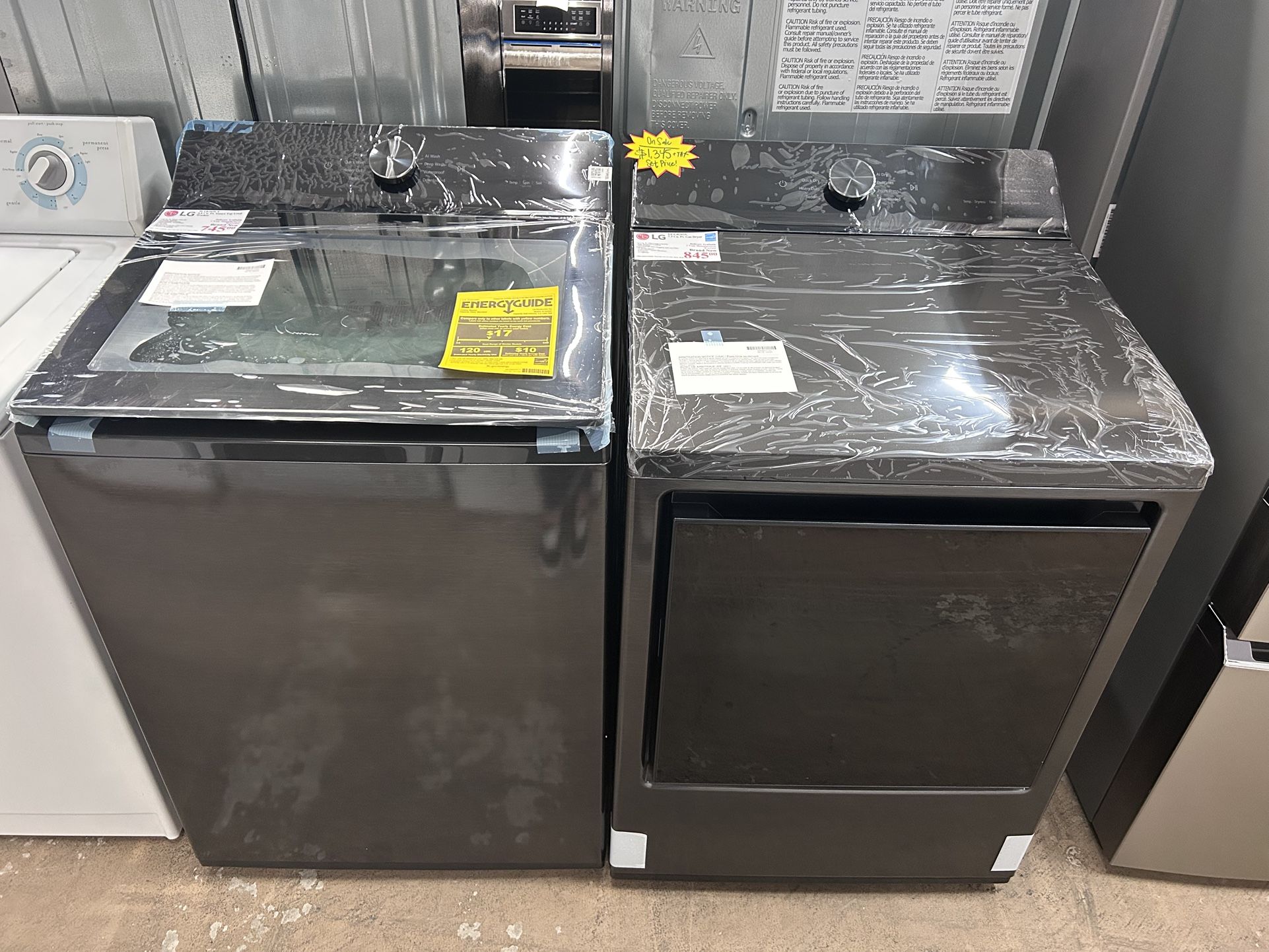 New LG 27” Top Load Washer & Gas Dryer Set