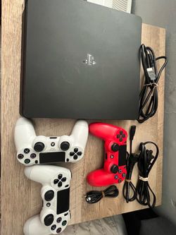 PlayStation 4 Slim