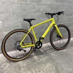 Diamondback Division 2 – Hybrid Bike – Size Medium – Hydraulic Brakes