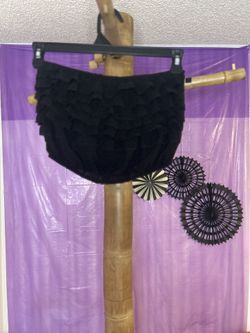 Black Ruffled Cropped Tube Top
