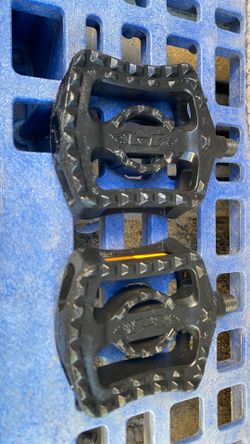 Old School BMX GT WINGS PEDALS