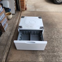 Samsung Washer/Dryer Pedastel