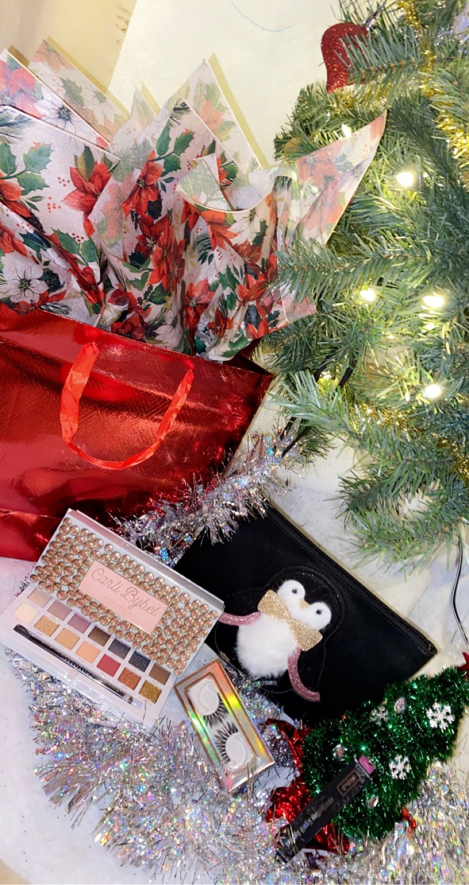 Christmas makeup gift bundle
