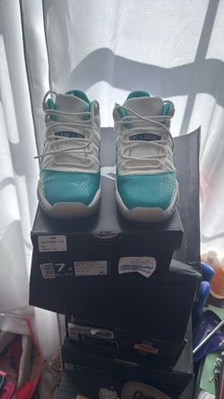 Jordan 11 Low 