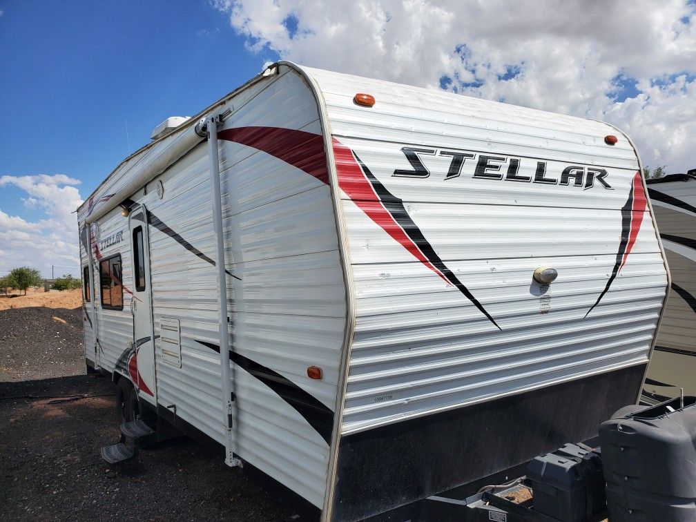 2014 eclipse Stellar 23sb toy hauler sleeps  8-10 6500lb trailer