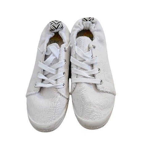 C&C California white jersey scrunch back tennis shoes with black design, 7. EUC.