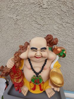 Budda Statue And Figurines 