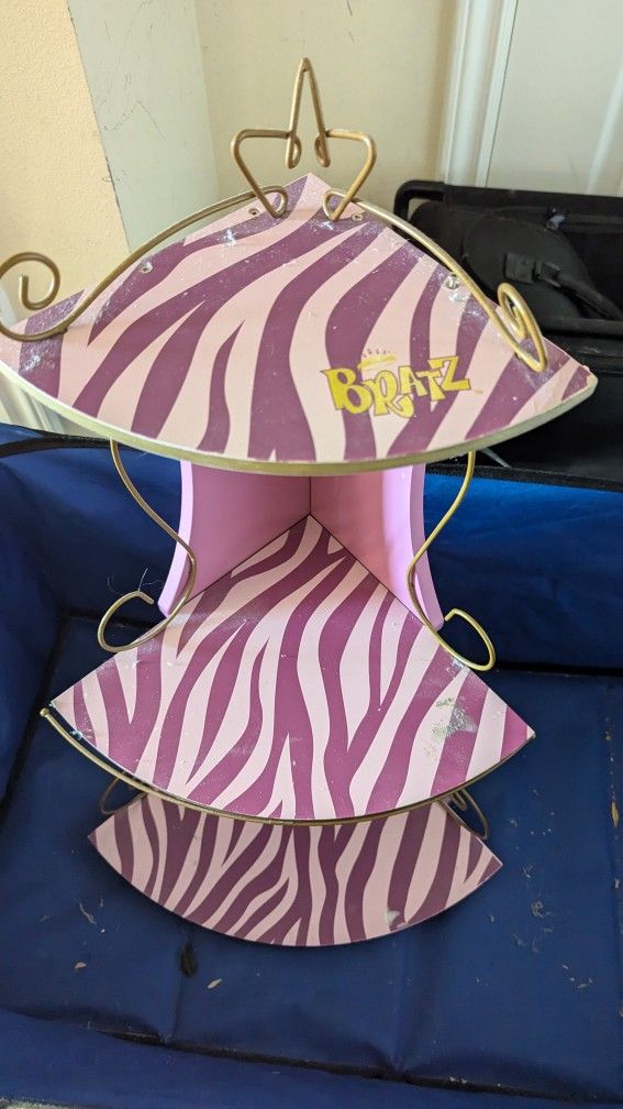 Bratz Doll Stand