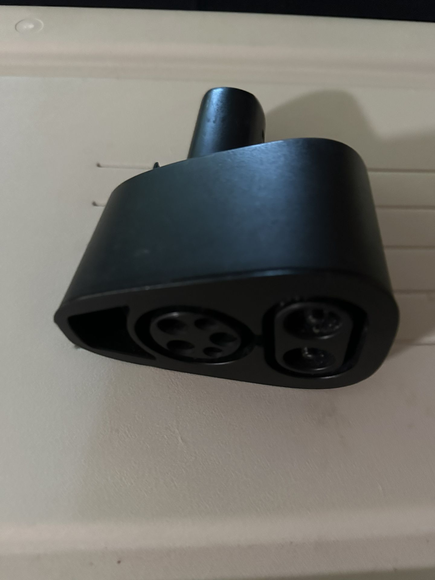 Tesla cCS Adapter