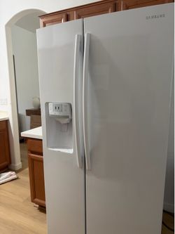 Samsung White Fridge