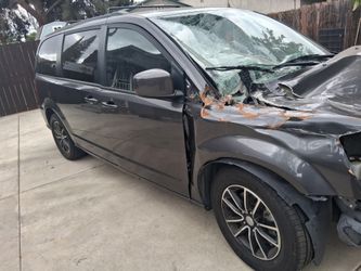 2018 Dodge Gran Caravan For Parts