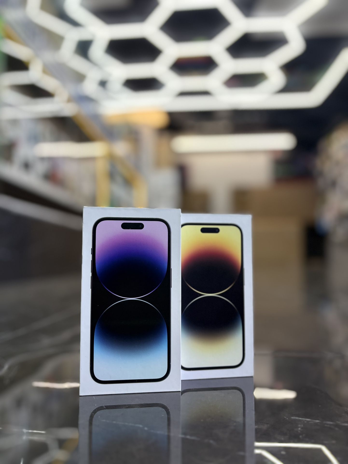 iPhone 14 Pro Max (Take It Home In Payments/ llévalo a casa en pagos