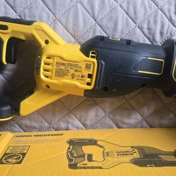 20v max Cordless  brushless saw ( tool only)