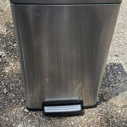 Step-On Trash Can 