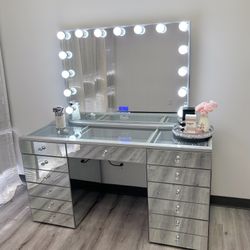 Makeup Vanity  Glas Top With Bluetooth Mirror 