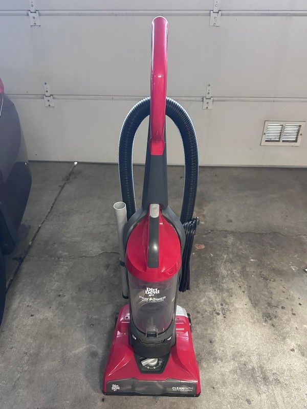 Dirt Devil Vacuum Cleaner