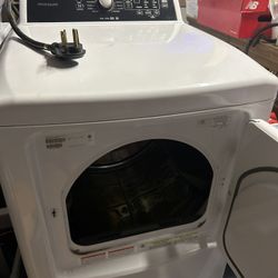 Frigidaire Washer and Dryer- obo