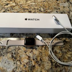 Apple Watch SE - GPS + Cellular - 40mm